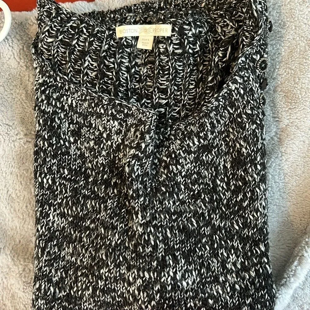 Boston Proper marled knit sweater tunic with rhinestone shoulders - Size L